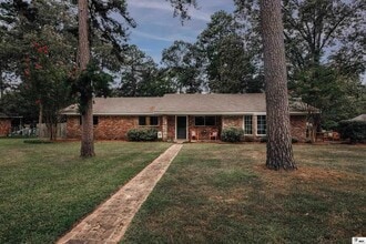 Building Photo - 309 Darbonne Dr