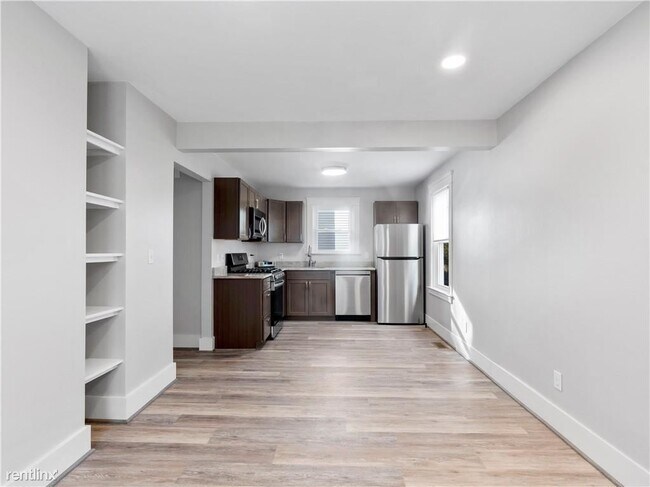 Building Photo - 1 br, 1 bath House - 220 Waterman Ave