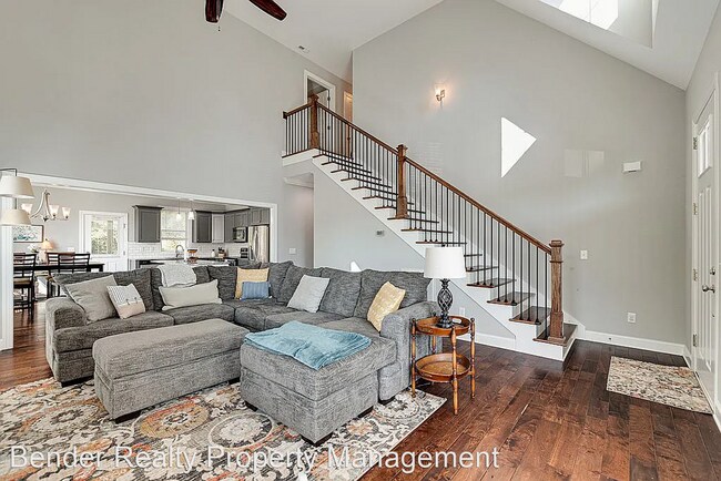 Building Photo - 4 br, 3 bath House - 5519 Little Gem Dr.