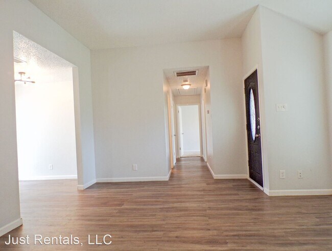 Foto del edificio - 3 br, 2 bath House - 2707 Mirage Dr