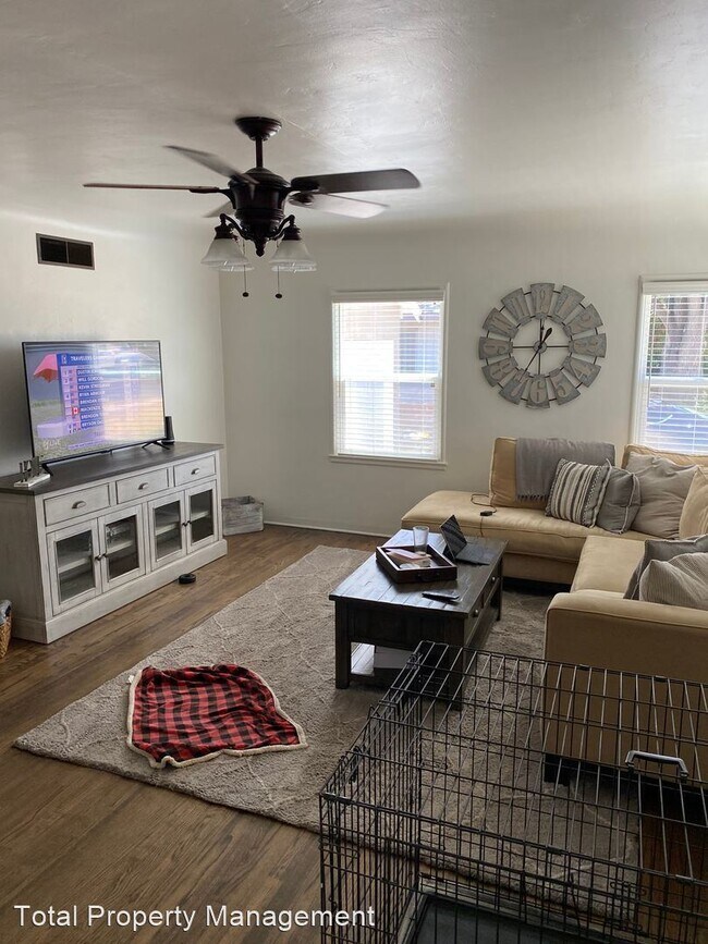 Foto del edificio - 3 br, 2 bath House - 544 N. Manor St.