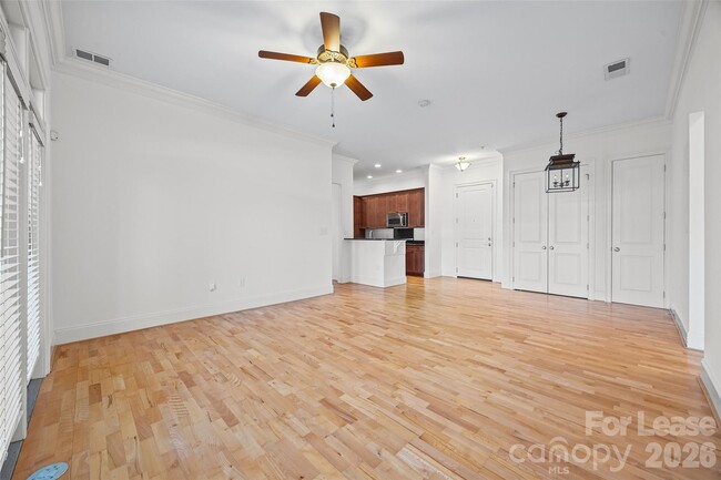 Foto del edificio - 2938 Selwyn Ave