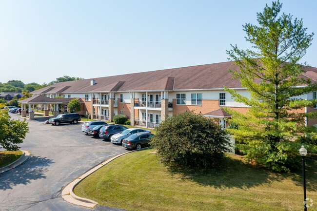 Algonquin Manor Senior Apartments - Brown Deer, WI | Apartments.com