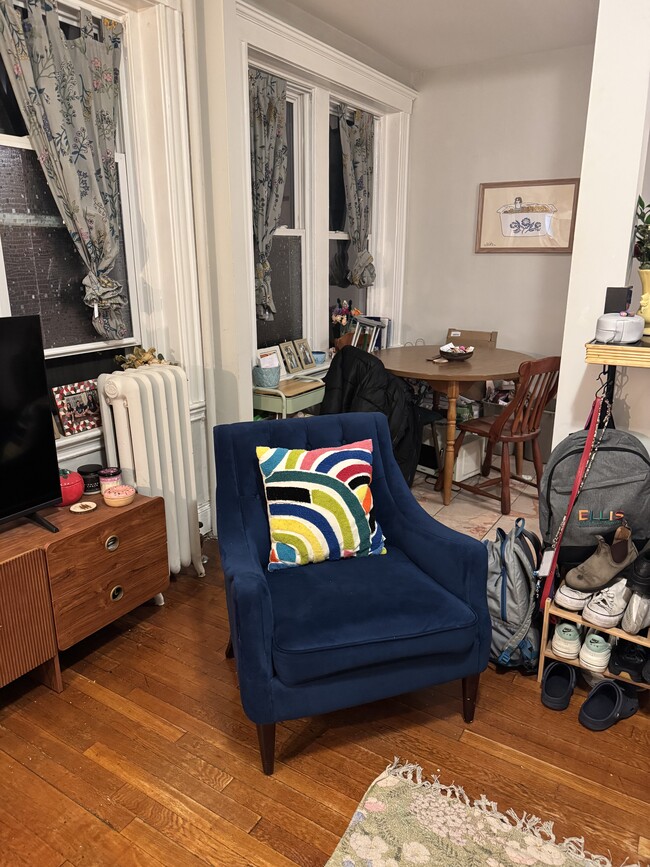 Foto del edificio - 110 Brainerd Rd