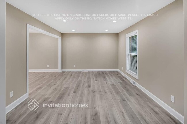 Building Photo - 6613 Fairlawn Rd