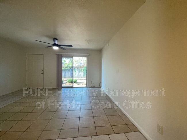 Building Photo - 3850 SE 17th Ct