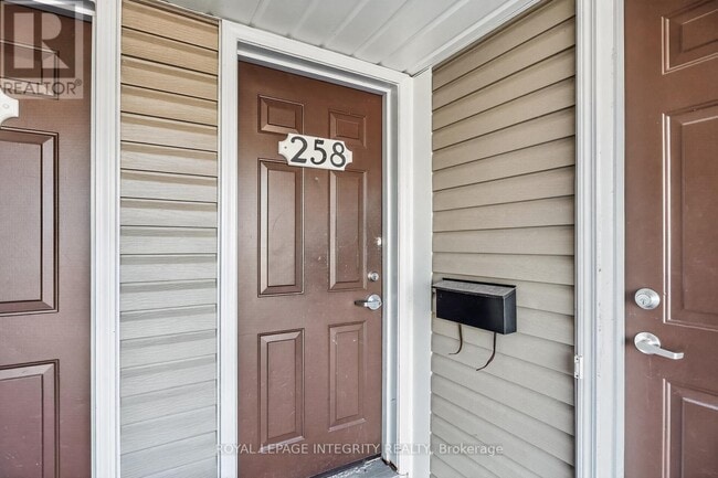 Building Photo - 258 Chapman Mills Dr