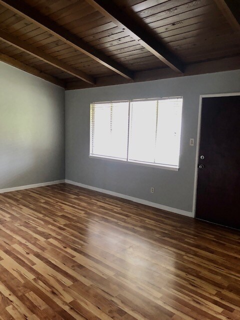 Foto del edificio - 1340 W Walnut St