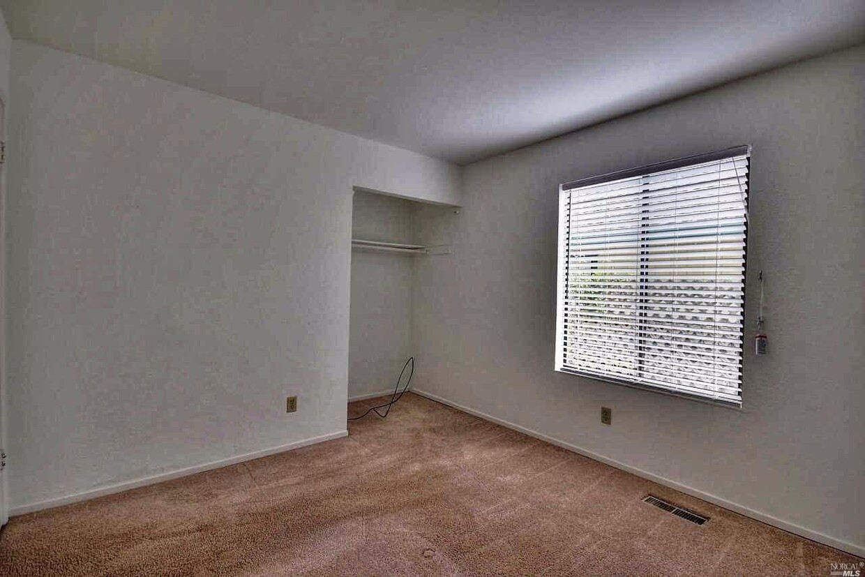 Primary Photo - 221 San Marin Dr