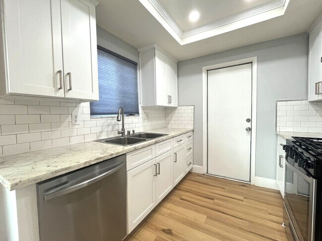 Foto del edificio - 1708 E Fairfield Ct