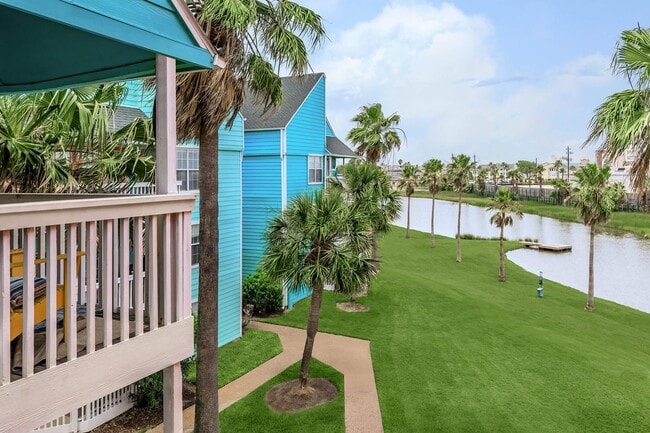 Residence at West Beach