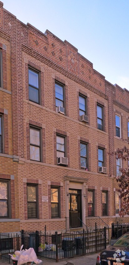 Foto del edificio - 34-29 42nd St