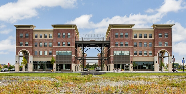 Iron Pier Apartments - Iron Pier