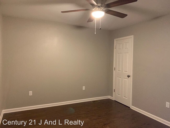 Foto del edificio - 3 br, 2 bath Apartment - 22263 Hays Mill Road