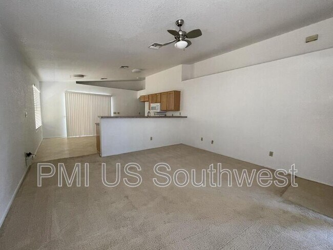 Foto del edificio - 2366 Parkside Dr
