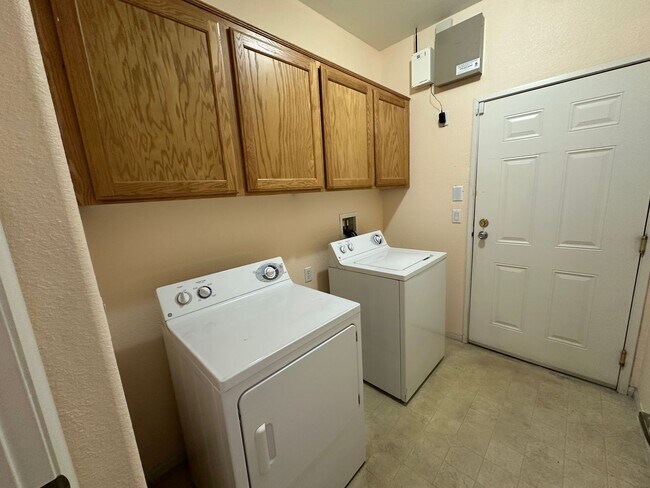 Foto del edificio - Beautiful 2 bedroom condo for rent.