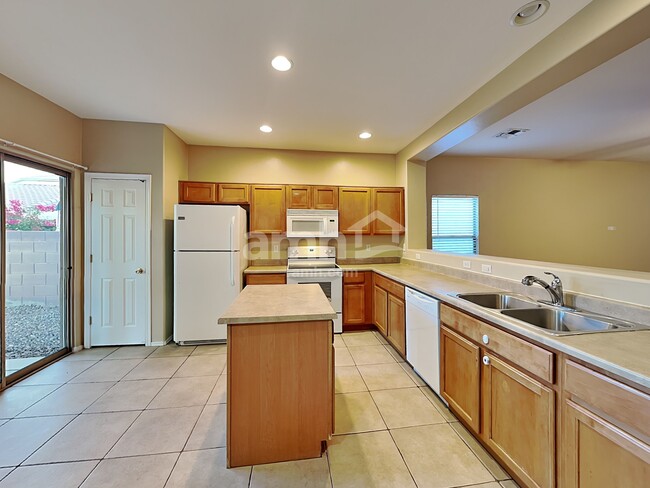 Building Photo - 14337 S Via Del Moro