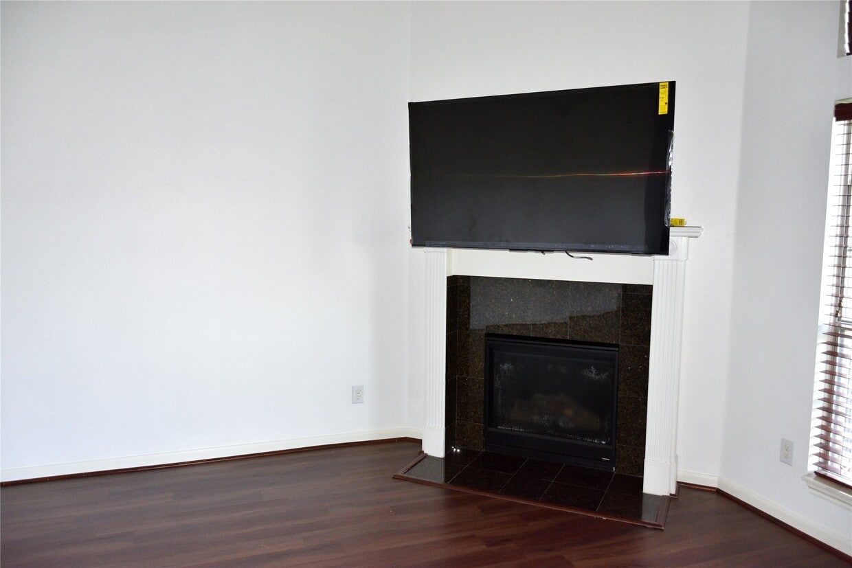 Building Photo - 2316 Hopi Dr