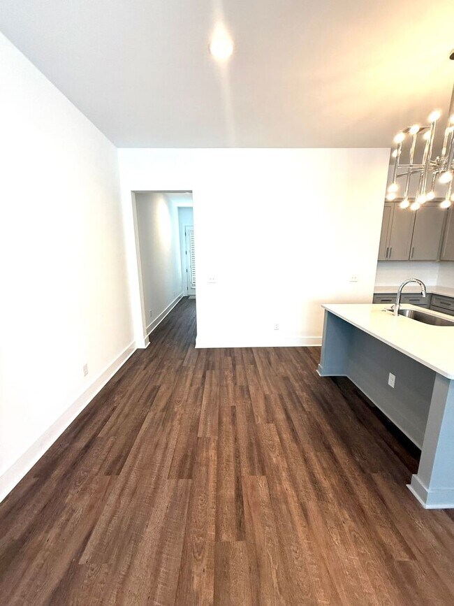Foto del edificio - ** 3 Bed 3 Bath located in Hampstead ** Ca...