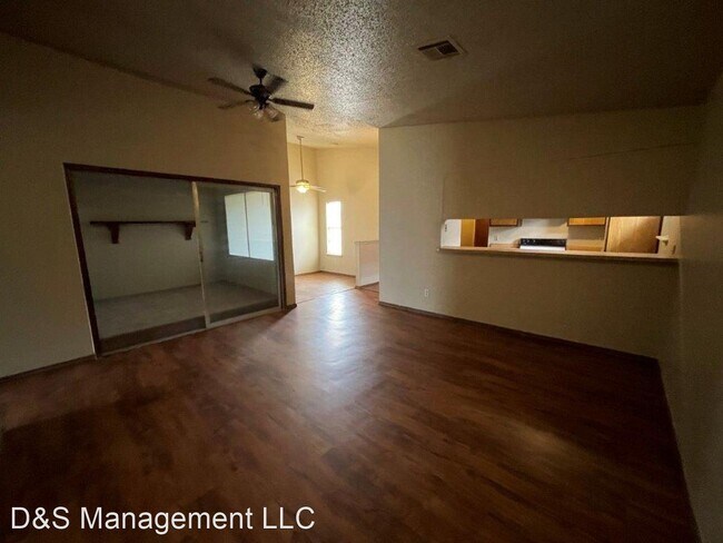 Building Photo - 2 br, 1.5 bath House - 8219 S. Klein Ave