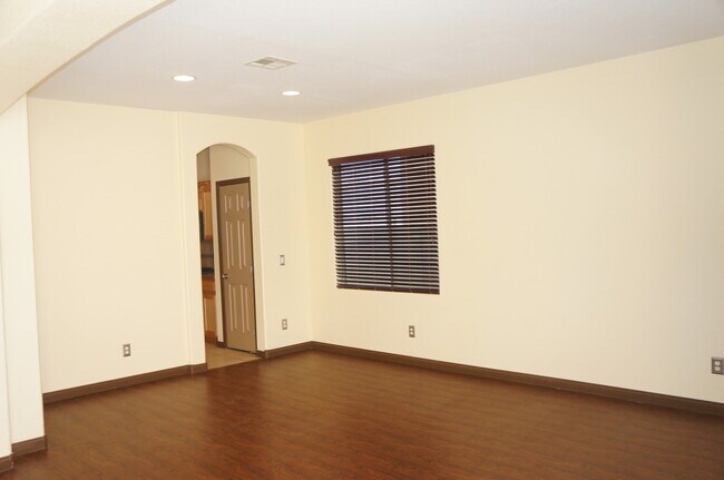Foto del edificio - 5228 Cardinal Flower Ct