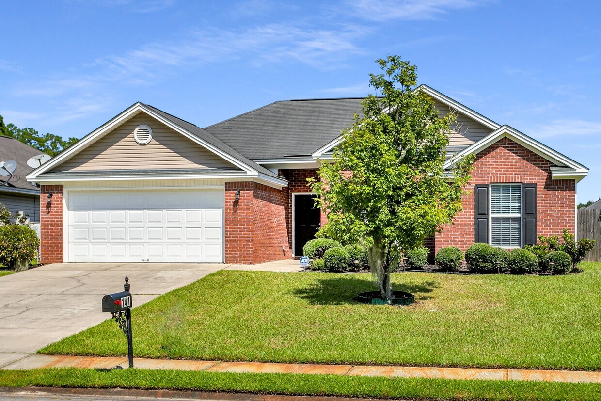 Foto principal - 3 Bedroom 2 Bathroom Home in Hampton Place subdivision - Pooler GA
