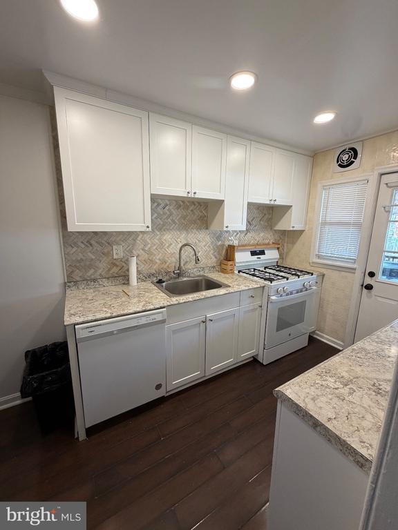 Foto del edificio - 1922 Frames Rd