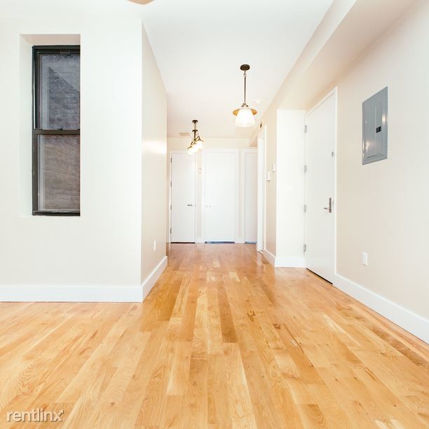 Building Photo - 623 Park Pl