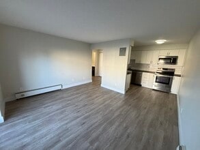 Building Photo - 93 Westwood Dr