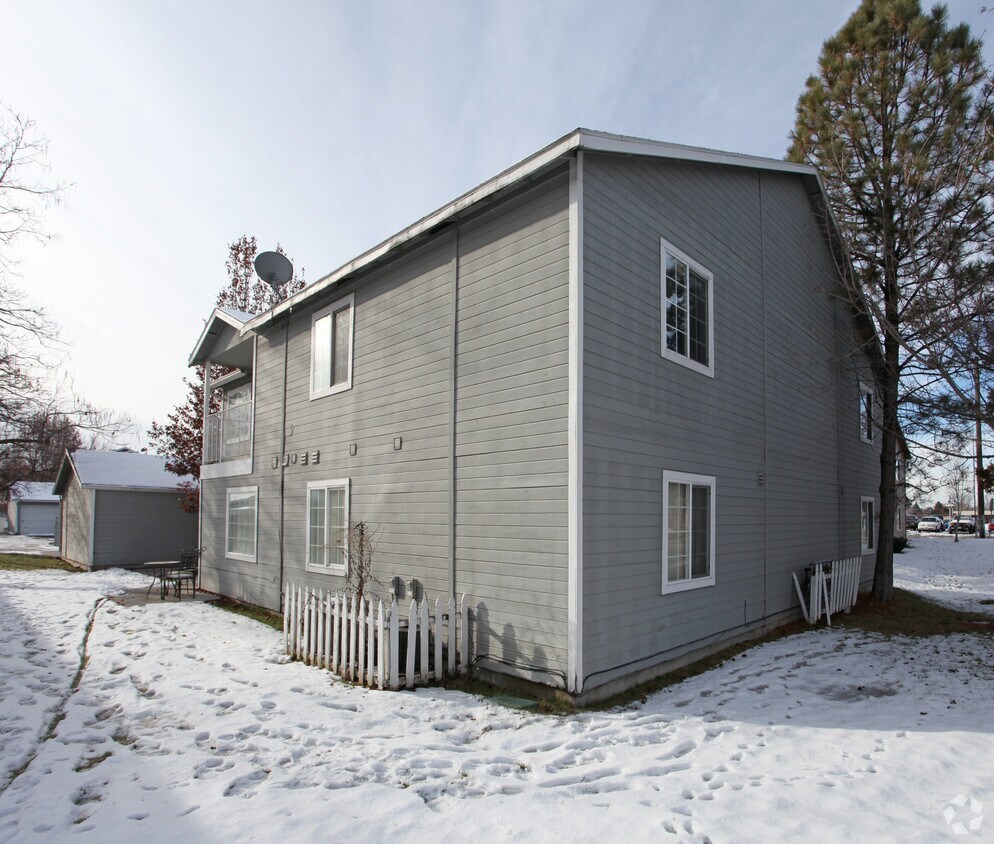 Foto del edificio - 3174 N Esquire Dr
