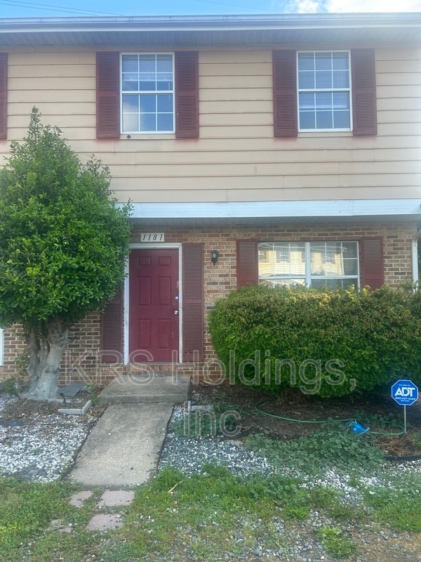 Photo - 1181 Rosedale Dr