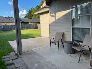 Porche trasero - 3818 Northshore Ave