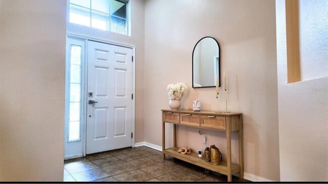 Building Photo - 13653 Artesa Bell Dr