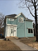 Building Photo - 718 6th Ave S