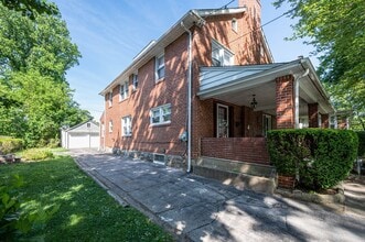 Building Photo - 358 E Spring Ave