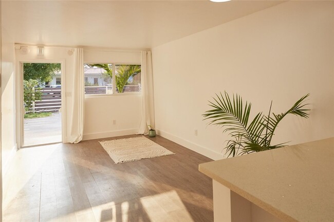 Foto del edificio - 6863 NW 2nd Ave