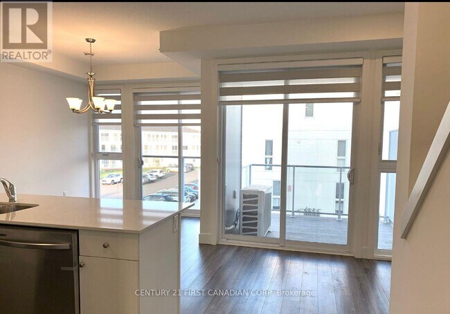 Photo du bâtiment - 234 Edgevalley Rd