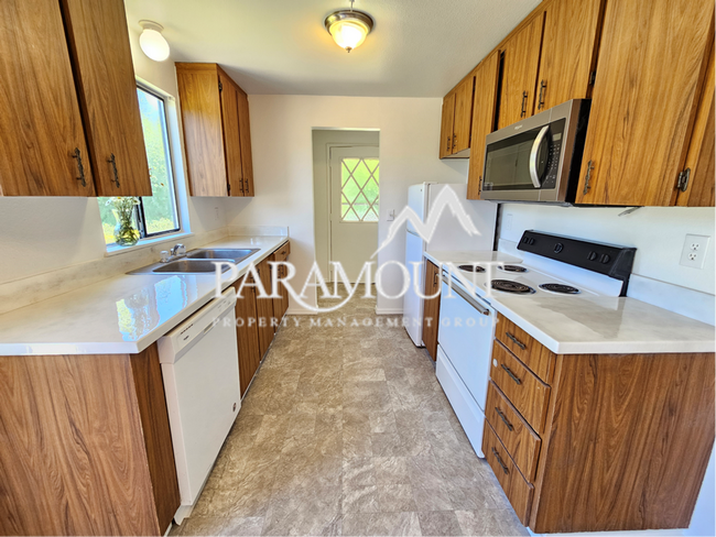 Foto del edificio - 3 Bedroom 2 Bath Oasis in Port Orchard!