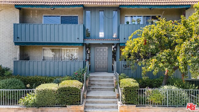 Building Photo - 1342 Harvard St