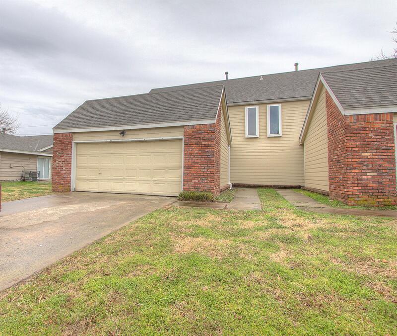 8116 E 65th Pl, Tulsa, OK 74133 Condo for Rent in Tulsa, OK