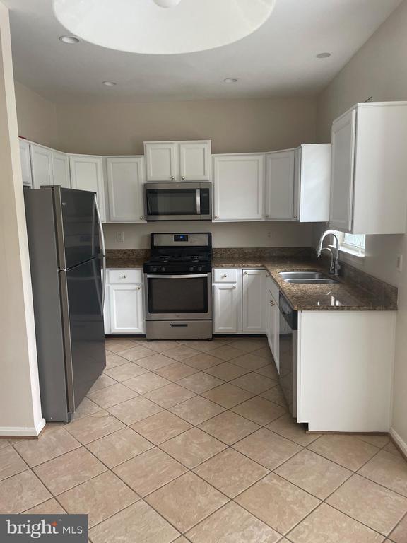 Foto del edificio - 2463 Clover Field Cir