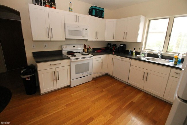 Foto del edificio - 59 Waverly St