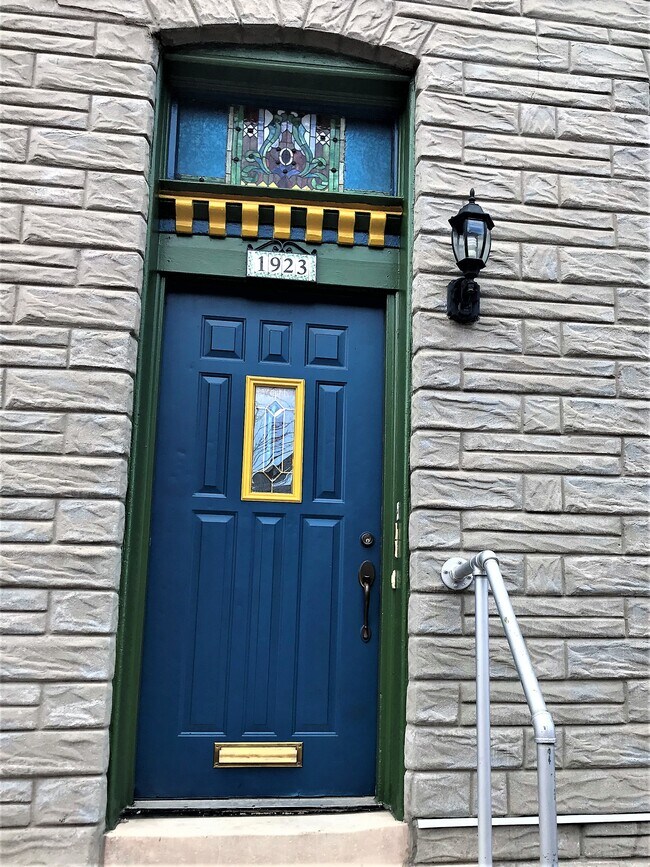 Building Photo - 1923 E Pratt St