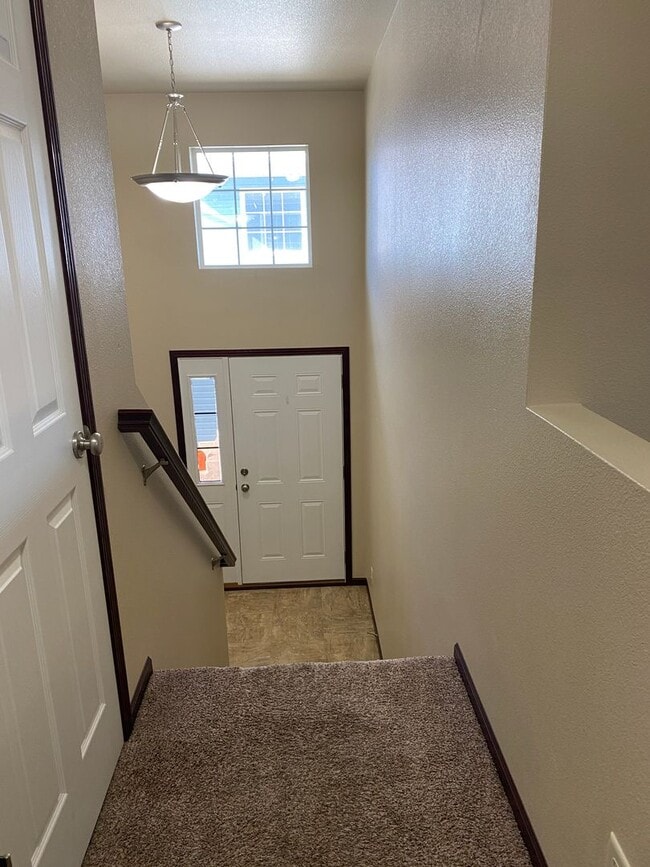 Building Photo - 350B LITTLE ROCK COURT