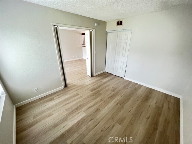 Foto del edificio - 1649 Norwood Ct