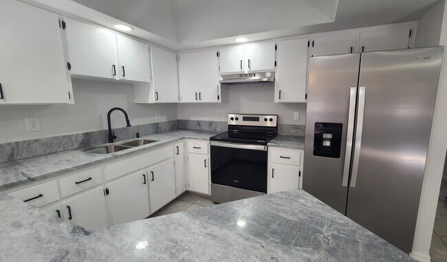 Foto del edificio - 10490 Chalmer St