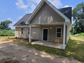 Building Photo - 767 Maryland St