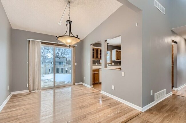 Building Photo - 12556 Everton Avenue