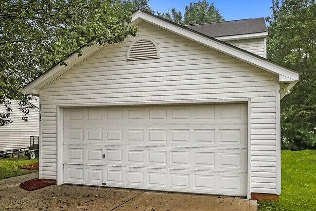 Foto del edificio - 6207 Day Lilly Ln
