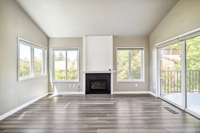 Building Photo - 4312 Botticelli St